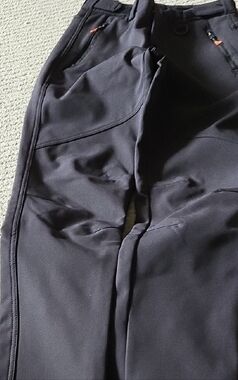 Men's Cargo Pants in Black